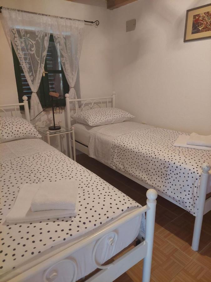 Apartman Studio Zdravko Eco Village Imotski Extérieur photo